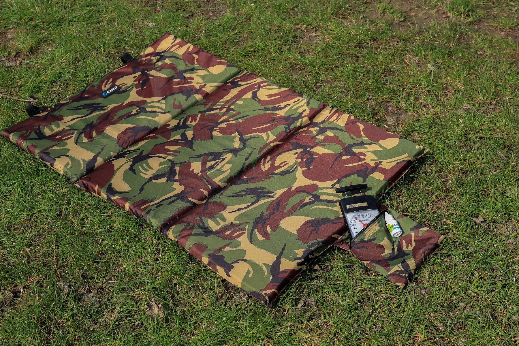 Cult Tackle 3 Fold Flat Mat Abhakmatte Cult Tackle 3 Fold Flat Mat Abhakmatte