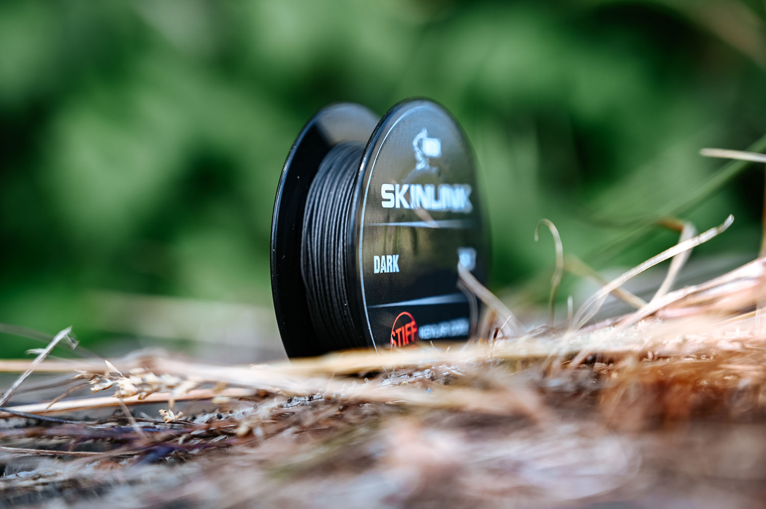 Nash Skinlink Stiff Vorfachmaterial Grau - In Aktion