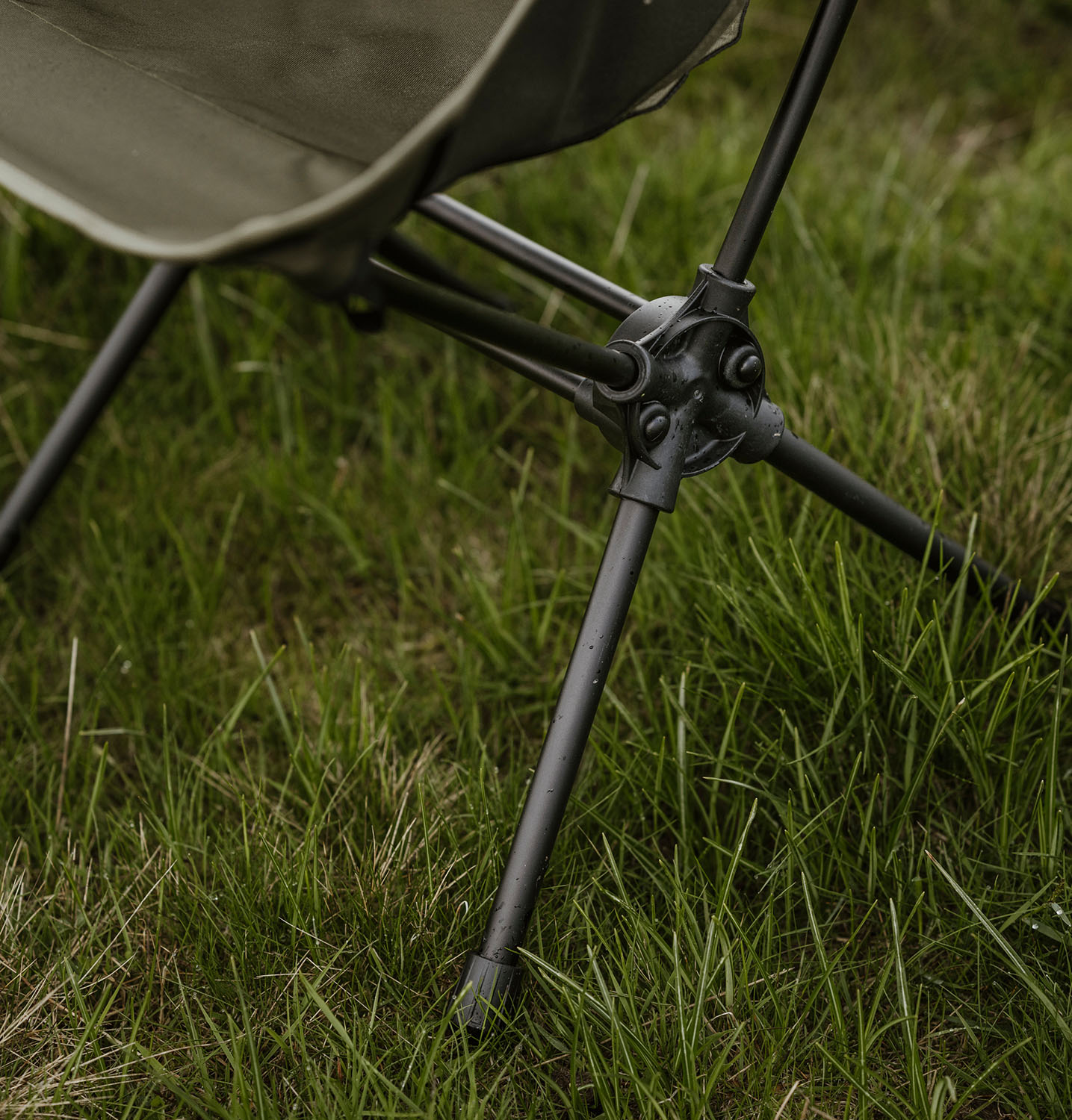 Bushpeak robuster Campingstuhl Oliv